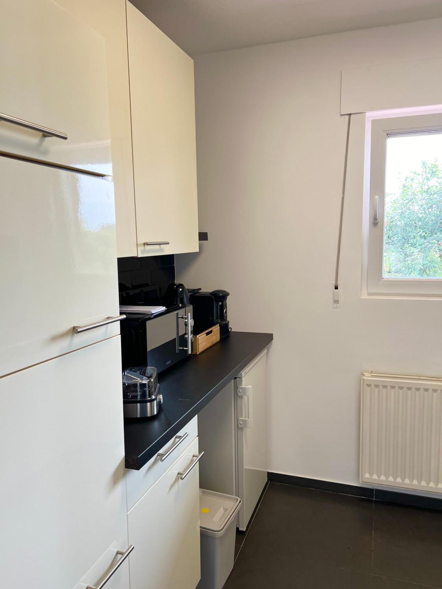 Elegante Apartment In Erftstadt Mit Balkon, Zentral, Bahnhof Nah, Phantasialand Bruehl Bei Cologne Bagian luar foto