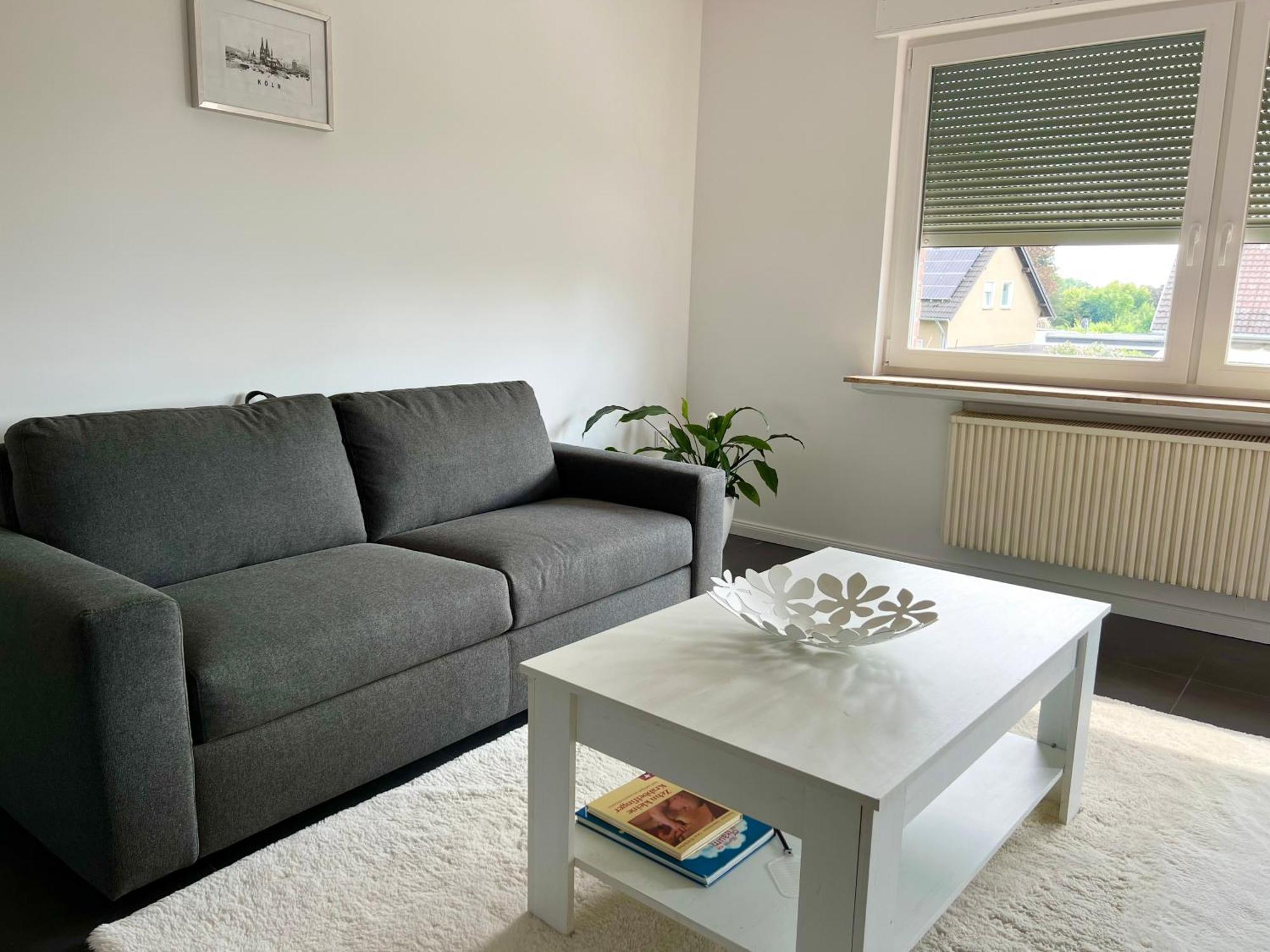 Elegante Apartment In Erftstadt Mit Balkon, Zentral, Bahnhof Nah, Phantasialand Bruehl Bei Cologne Bagian luar foto